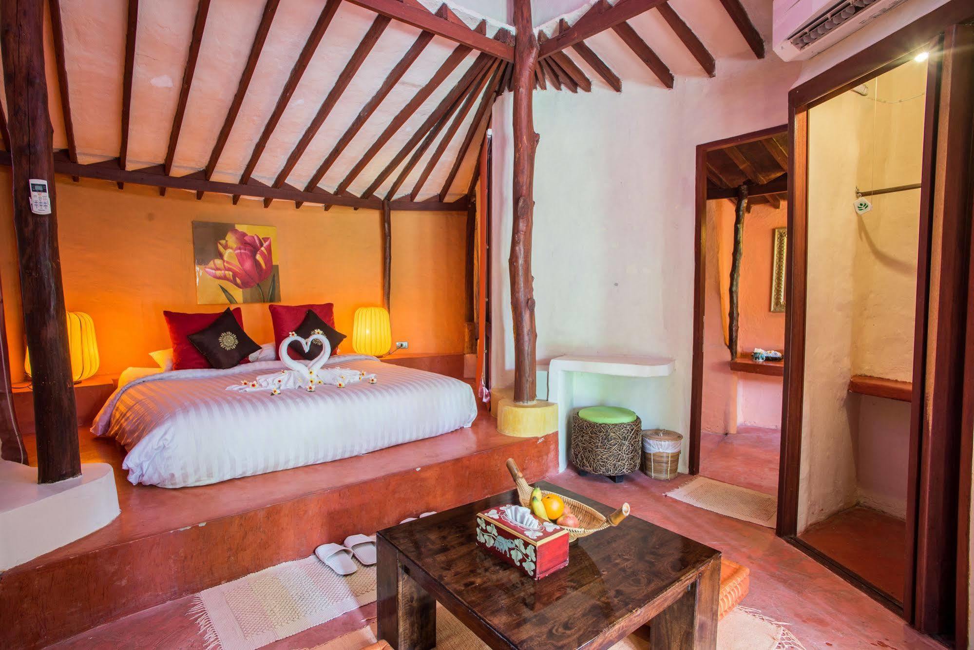 B52 Beach Resort Ko Pha Ngan Exterior photo
